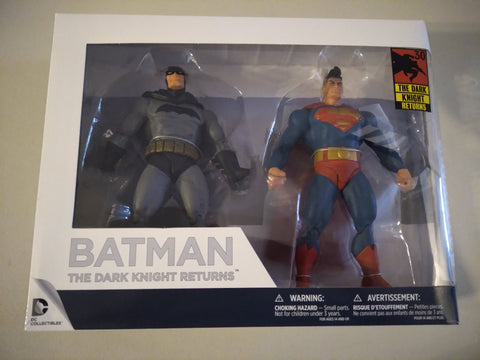  DC Collectibles The Dark Knight Returns: 30th Anniversary  Superman & Batman Action Figure (2 Pack) : Toys & Games